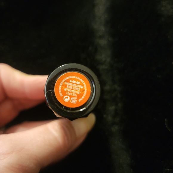 Kat Von D Studded Kiss Lipstick in A-Go-Go, FULLSIZE, N.I.B. - Picture 5 of 5